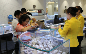 Giá vàng giảm còn 59 triệu đồng/lượng