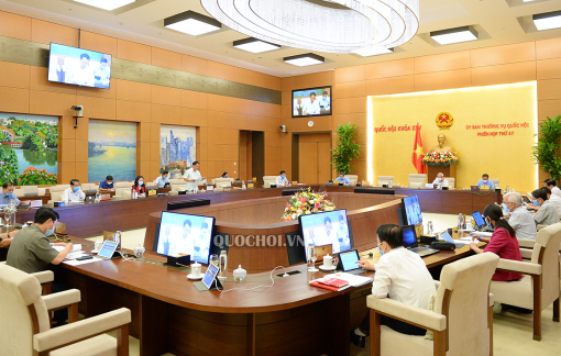 Chủ tịch Quốc hội: "Phải xem xét mức trợ cấp để các mẹ Việt Nam anh hùng sống đàng hoàng, sống tốt"