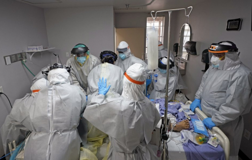 Trong 43 ngày, thế giới từ 10 triệu lên 20 triệu ca nhiễm, hơn 728.000 người chết do COVID-19