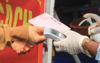 Ngày đầu đi chợ "xanh, đỏ" ở Đà Nẵng: Còn quá lộn xộn