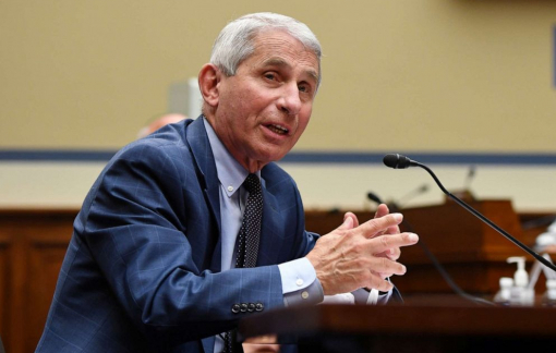 Chuyên gia y tế Mỹ nghi ngờ sự an toàn và hiệu quả vắc-xin COVID-19 của Nga