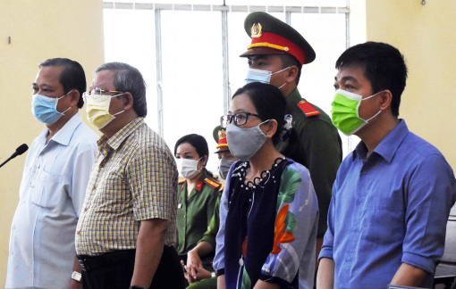 Nguyên Giám đốc Sở Y tế tỉnh Cà Mau lĩnh 2 năm tù