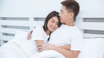 Vợ chồng cùng "đạt đỉnh", dễ không?