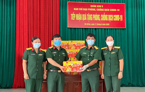 72.000 sản phẩm Trà thanh nhiệt Dr Thanh tiếp tục tiếp sức đồng bào, chiến sĩ tại Quân khu 5 và Quân khu 7