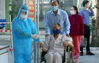 Bộ Y tế đề nghị tăng cường lực lượng cơ động, hỗ trợ điều trị bệnh nhân COVID-19 nặng