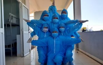 Khi sinh viên trường Y xung trận