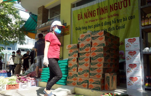 Đà Nẵng: "Phiên chợ 0 đồng" ấm lòng bà con chống COVID-19