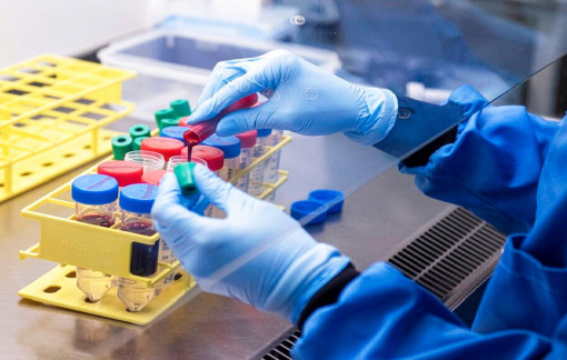 Sản xuất và phân phối vắc-xin COVID-19: Bài toán nan giải