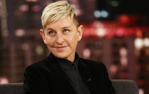 Bị tố bóc lột, Ellen DeGeneres “ngấm đòn”