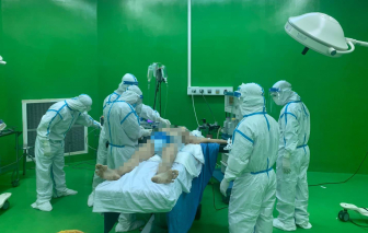 Phẫu thuật cho bệnh nhân COVID-19 giữa tâm dịch Đà Nẵng