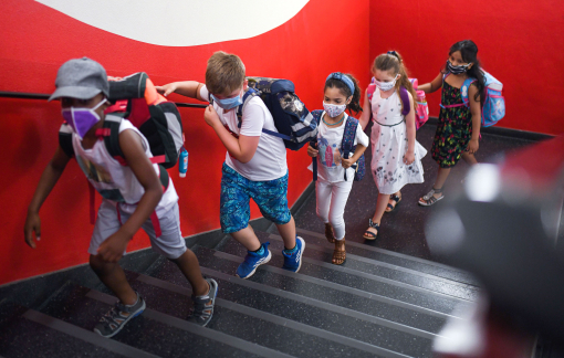 WHO: Hy vọng đại dịch COVID-19 kết thúc trong vòng 2 năm