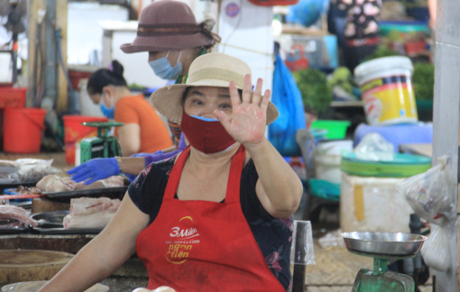 Sáng 24/8, Đà Nẵng thông báo khẩn một người đi chợ mắc COVID-19