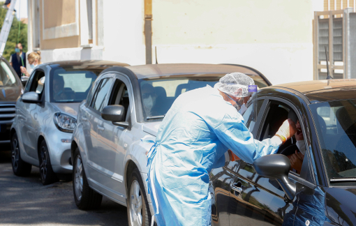 WHO khuyến cáo thận trọng khi sử dụng huyết tương chữa COVID-19