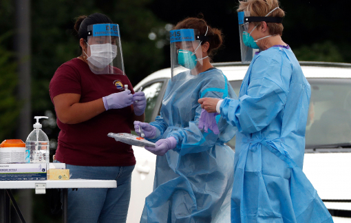 Hướng dẫn xét nghiệm mới COVID-19 của cơ quan y tế Mỹ vấp phải tranh cãi