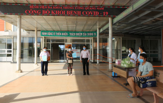 Cụ ông 79 tuổi trong gia đình có 3 người bệnh COVID-19 đã được chữa khỏi, xuất viện