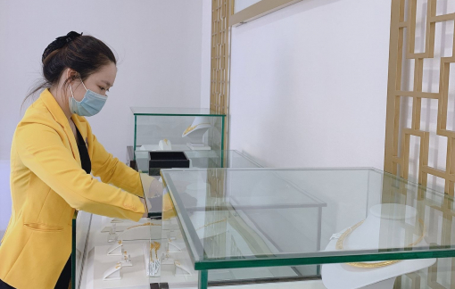 Giá vàng trên đà trở lại mốc 58 triệu đồng/lượng