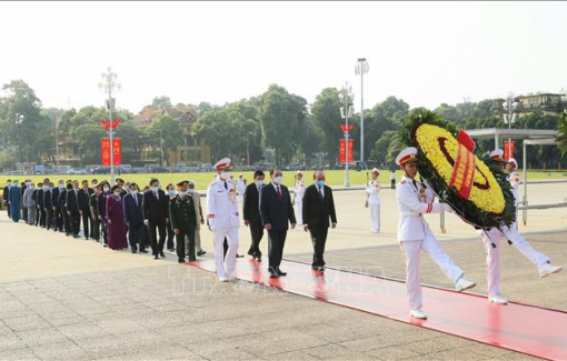 Lãnh đạo Đảng, Nhà nước viếng Chủ tịch Hồ Chí Minh