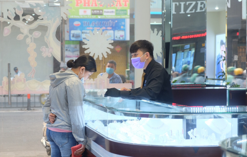 Giá vàng giảm mạnh ngay sau Lễ 2/9