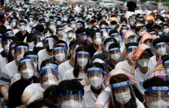 Hàng ngàn bác sĩ Hàn Quốc ngừng đình công