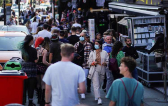 COVID-19 ngày 21/9: Anh đứng trước nguy cơ phong toả toàn quốc, Mỹ đạt kỷ lục xét nghiệm 1 triệu ca/ngày