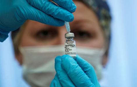 Chính phủ Nga sẽ chia sẻ trách nhiệm nếu vắc-xin COVID-19 có rủi ro