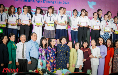 Học bổng Nguyễn Thị Minh Khai: 30 năm tỏa sáng những ước mơ