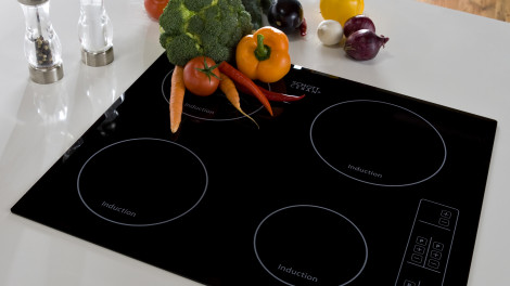 Chuyên gia Schott Ceran® chỉ cách vệ sinh bếp từ, bếp hồng ngoại nhanh sạch như mới