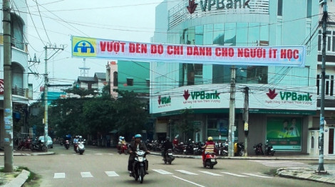 Ngao ngán với “văn hóa khẩu hiệu”