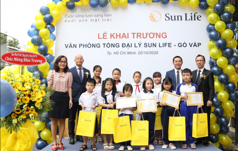 Sun Life Việt Nam khai trương văn phòng tổng đại lý tại Gò Vấp và ra mắt chương trình 'Sống sung túc, đúc lộc vàng'