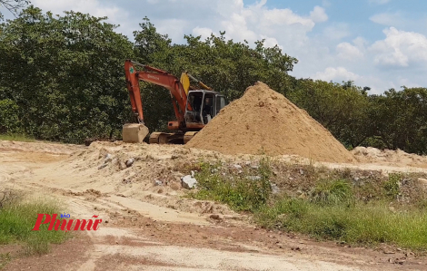 Vụ bãi đãi cát hoạt động “chui” gần khu dân cư: Chủ bãi từng bị phạt gần 200 triệu đồng