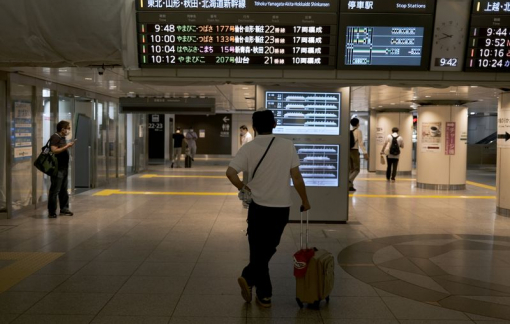 Nhật Bản tìm mọi cách cứu “con tàu hình viên đạn” giữa đại dịch