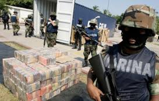 Hàng chục xác chết được tìm thấy trong xe tải bỏ hoang ở Mexico