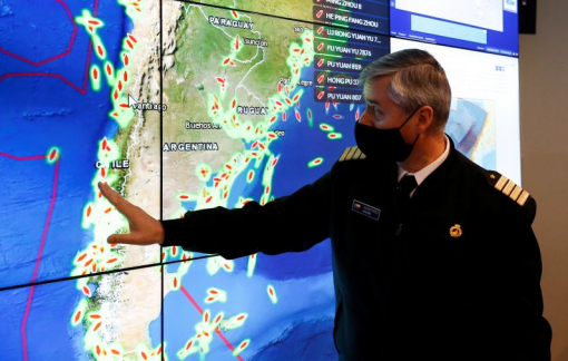 Sau Ecuador và Peru, đến lượt Chile "để mắt" đến đội tàu đánh cá Trung Quốc