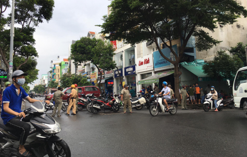 Công an TPHCM: Nữ "tặc" dọa có bom trước khi cướp ngân hàng