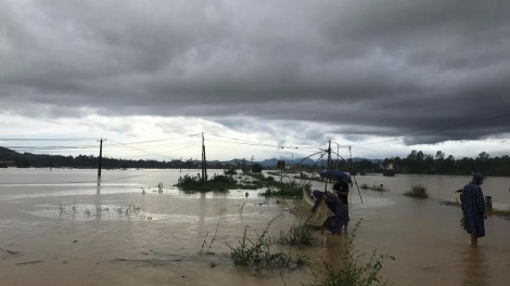 Quảng Ngãi đã có thiệt hại do bão số 6, học sinh toàn tỉnh nghỉ học vào ngày mai