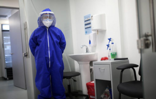 Đội ngũ y tá đang bị chấn thương tâm lý nghiêm trọng trong cuộc chiến COVID-19