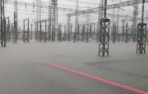 7 tỉnh thành miền Trung vẫn còn chia cắt vì nguồn điện chưa được cấp