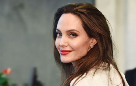Tập sách mới của Angelina Jolie dành cho giới trẻ