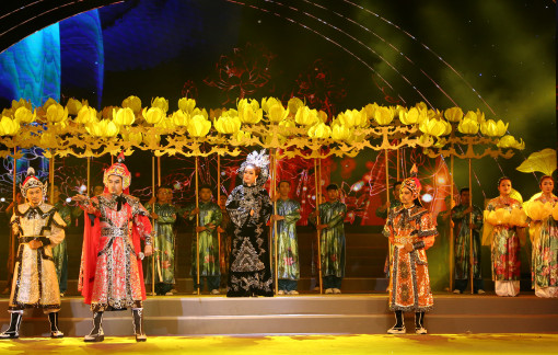 Có một thành phố tuyệt đẹp ở phố đi bộ Nguyễn Huệ