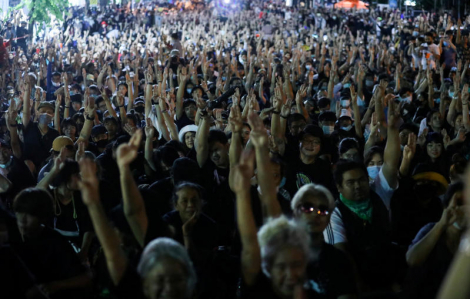 Thái Lan ban bố tình trạng khẩn cấp để dập tắt các cuộc biểu tình