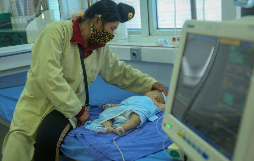 Bộ Y tế kết luận về em bé tử vong sau tiêm vắc-xin ComBe Five