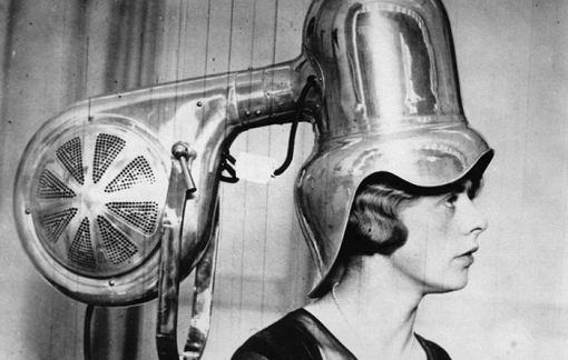 Những cách làm đẹp độc lạ của phụ nữ ở thế kỷ trước