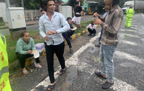 5000 suất cơm miễn phí của người dân Thừa Thiên - Huế tiếp sức bạn đường