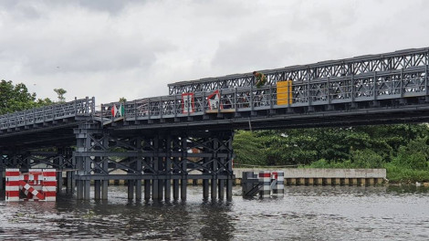 Chấn chỉnh vi phạm an toàn giao thông đường thủy sau vụ sà lan tông cầu An Phú Đông