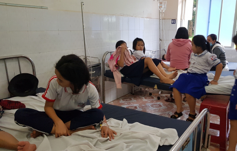 29 em học sinh tiểu học ở Bình Phước nhập viện cấp cứu sau bữa ăn trưa