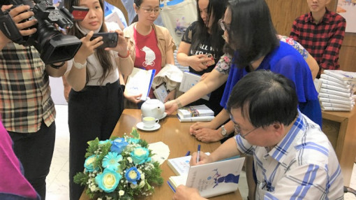 Nhà văn Nguyễn Nhật Ánh đã “chịu” rời xứ Quảng, "trở lại" Sài Gòn