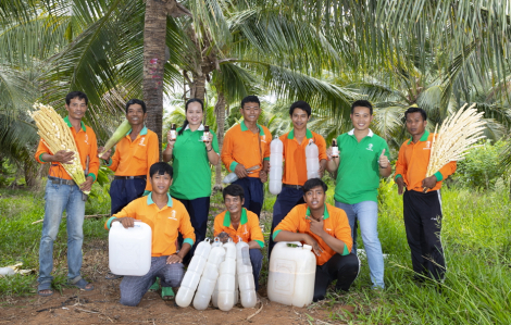 Người trẻ rời phố về quê khởi nghiệp bằng “cây nhà lá vườn”