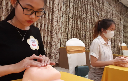 Thi tay nghề chăm sóc sắc đẹp