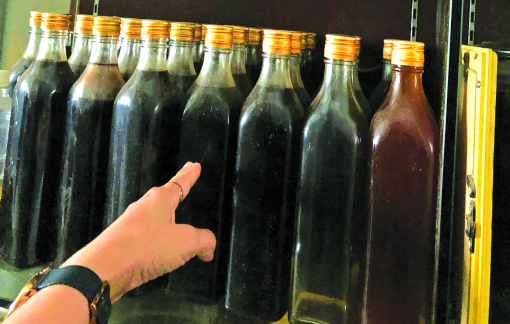 Rượu giá rẻ dưới mác “nhà quê”, “nhà nấu”