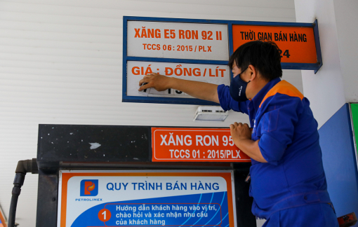 Xăng dầu đồng loạt tăng bình quân 600 đồng/lít